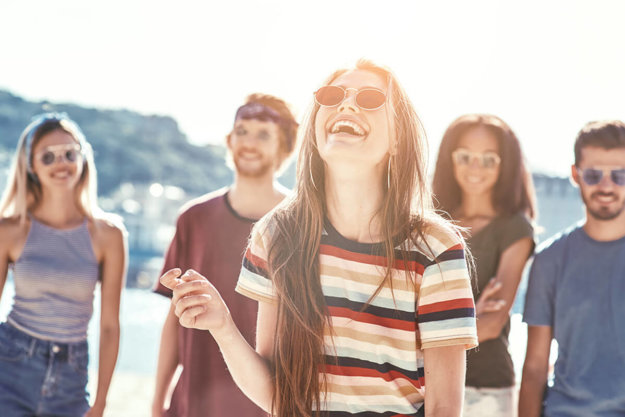 friends who know the importance of alcohol addiction treatment